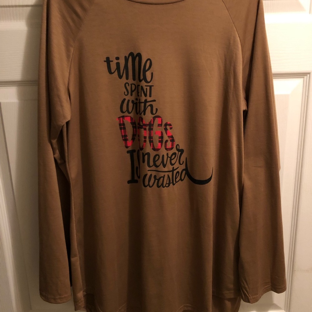 🌸NWOT - Dog shirt - very stylish🌸